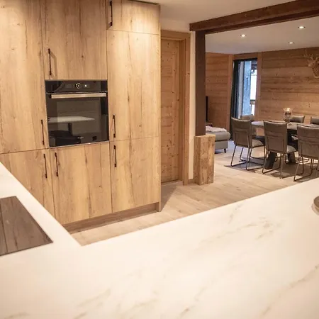Nouveau Et Spacieux, Place De L'eglise Et Terrasse Privative Apartment La Clusaz