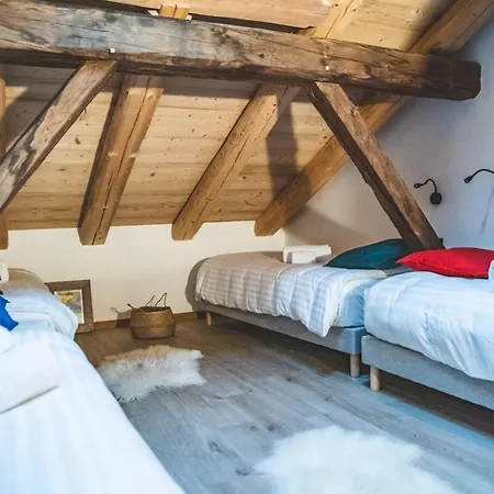 Apartment Nouveau Et Spacieux, Place De L'eglise Et Terrasse Privative *