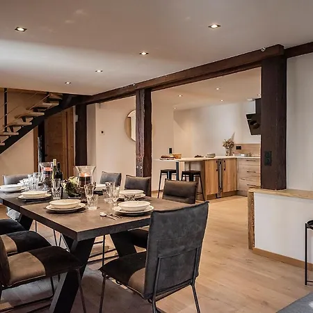 Apartment Nouveau Et Spacieux, Place De L'eglise Et Terrasse Privative *