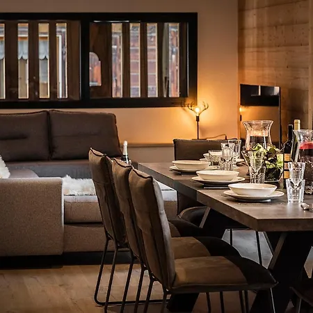 Apartment Nouveau Et Spacieux, Place De L'eglise Et Terrasse Privative *