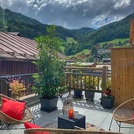 Nouveau Et Spacieux, Place De L'eglise Et Terrasse Privative * La Clusaz